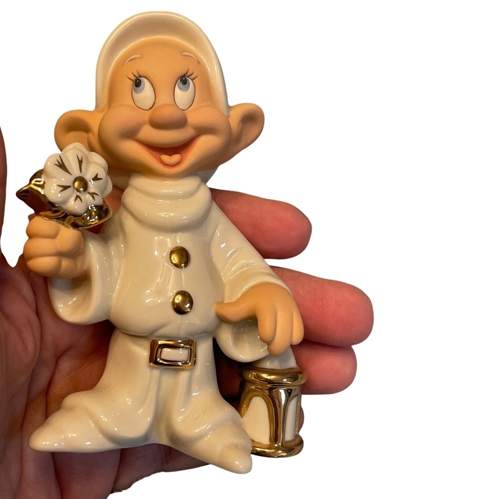 Lenox Disney Showcase Dopey With‎ Flower Lantern Figurine